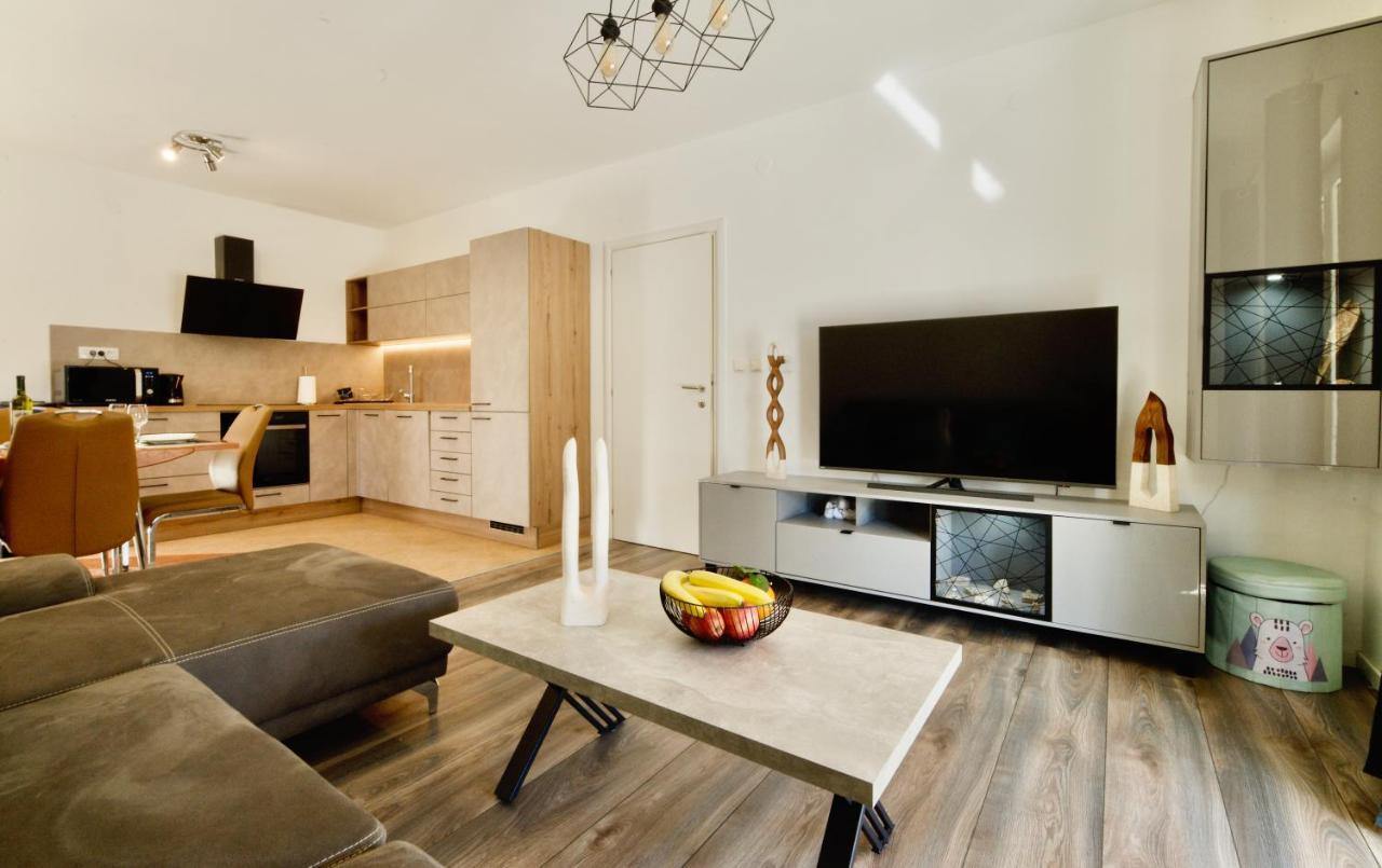 Willa Relax House Nizic Drazice Zewnętrze zdjęcie